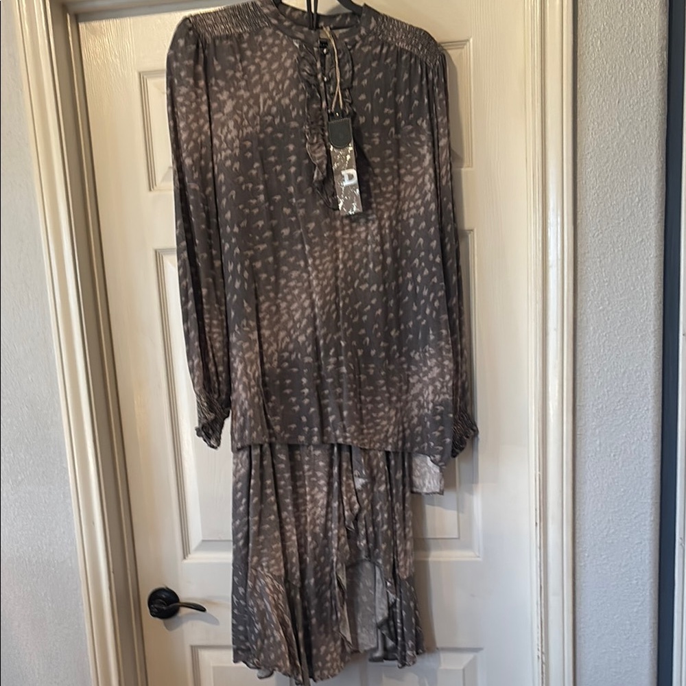 Double D Ranch Gray Tan Mock Neck prairie skirt set.